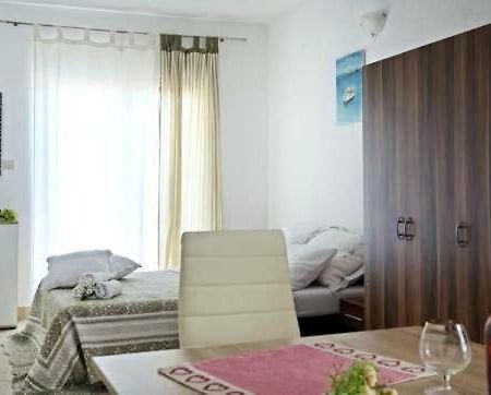 Apartmani Obala Poljica  Ruang foto