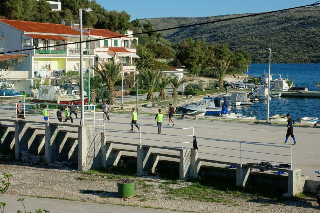 Apartmani Obala Poljica  Bagian luar foto